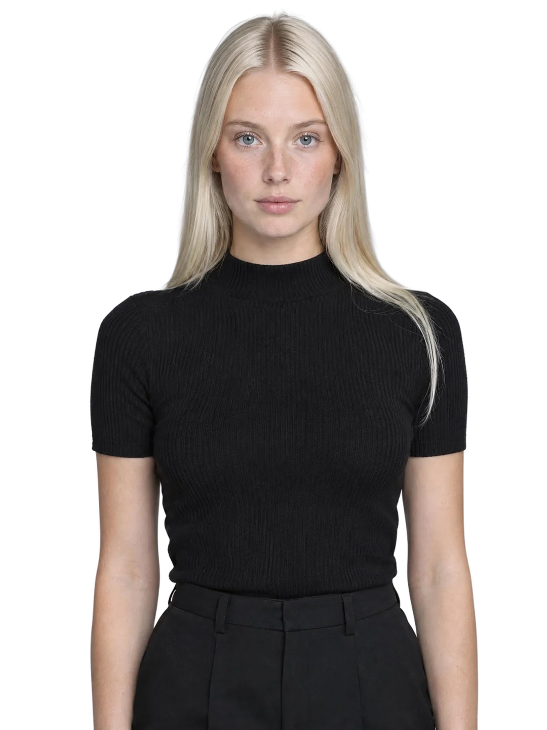 Maja Lindgren, front view