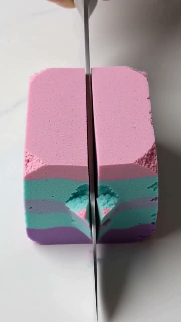 Kinetic sand