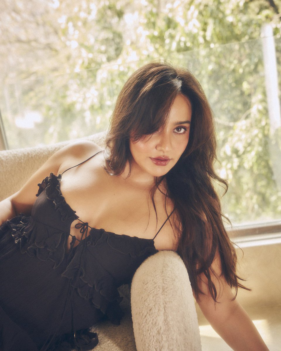 Example image 1 for Dramatic Character Transformation Prompt