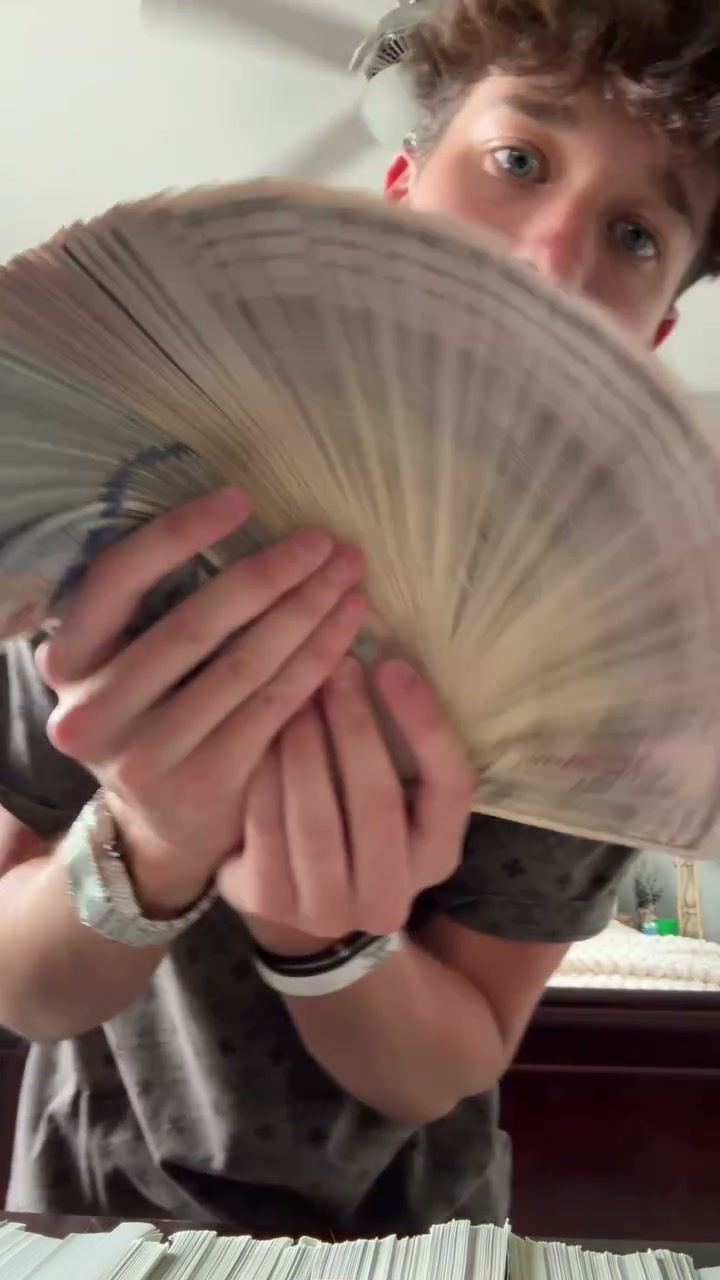 Money Flex AI Video AI photo example 2 created with imageat