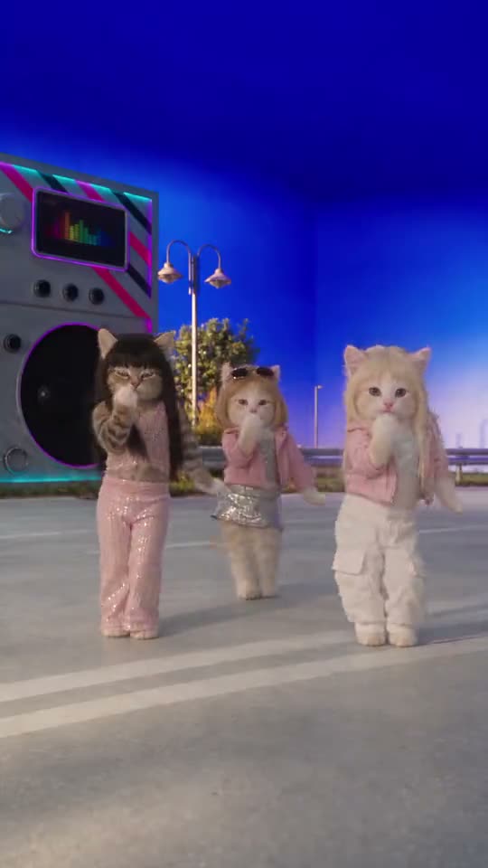 Toz Pembe Dance AI Video Generator AI photo example 2 created with imageat