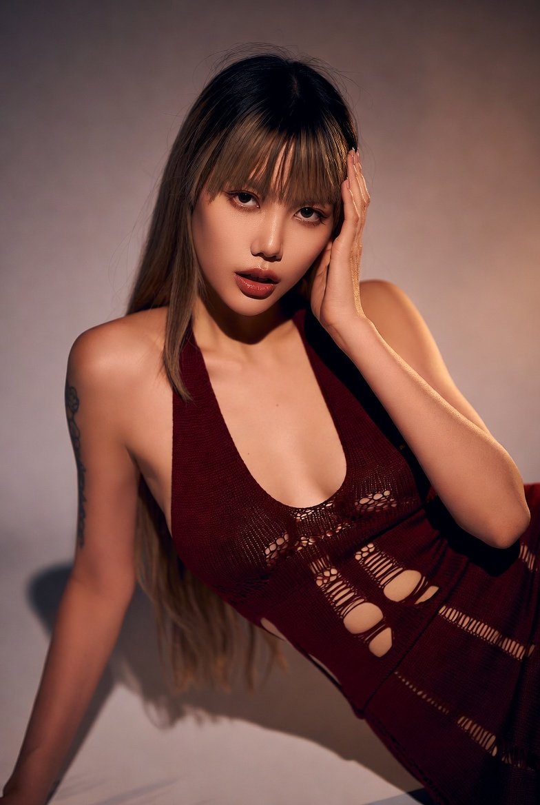 Example image 1 for , skin : flawless , tattoo : }, pose : , wardrobe : ,...