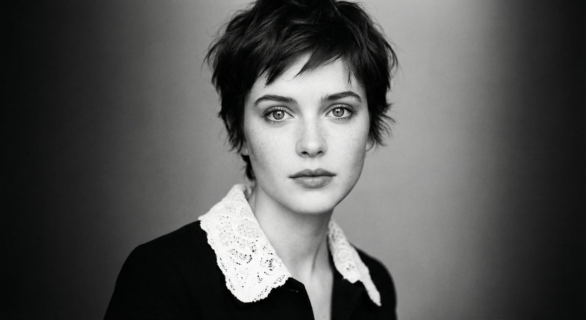 Example image 1 for , clothing :}, environment :, lighting :, camera :,...